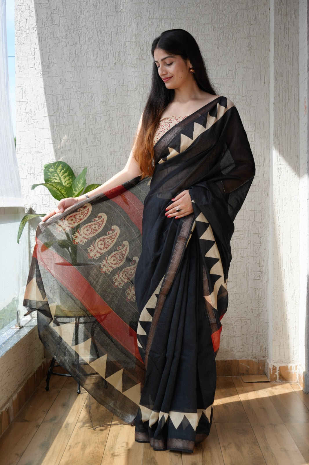 Maheshwari silk saree wholesale, hand block printed maroon black paisley, pure silk saree by Fabtexs